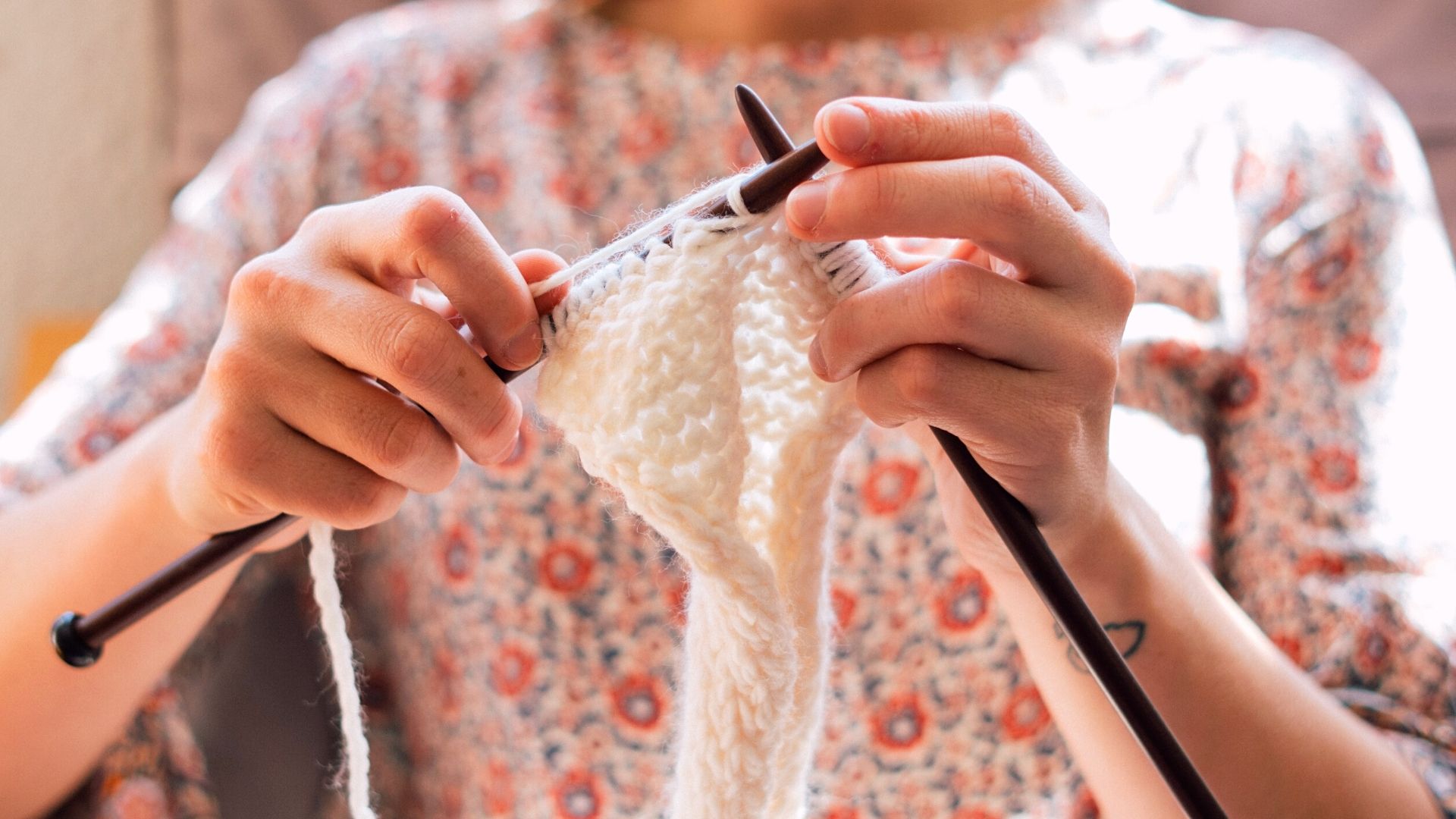 A handy computer program for knitting with yarn